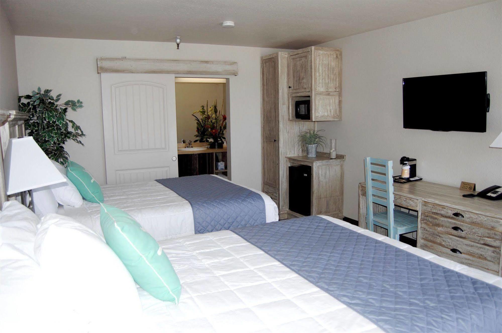 Deville Motel 2*